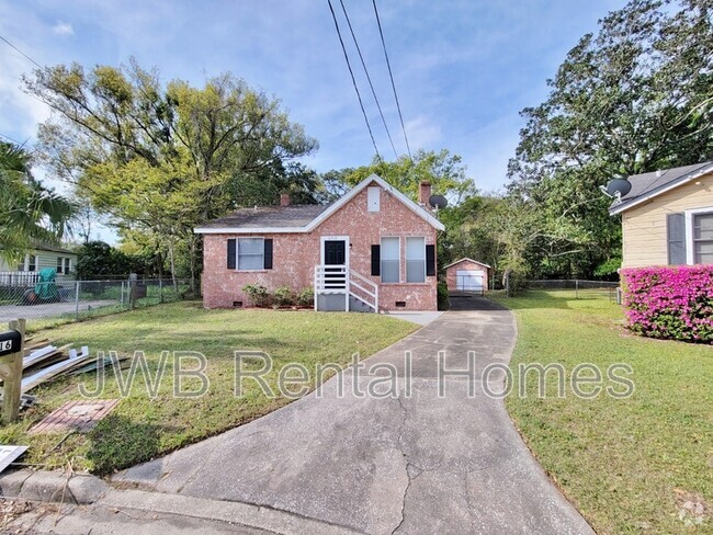 Building Photo - 6916 Park Cir