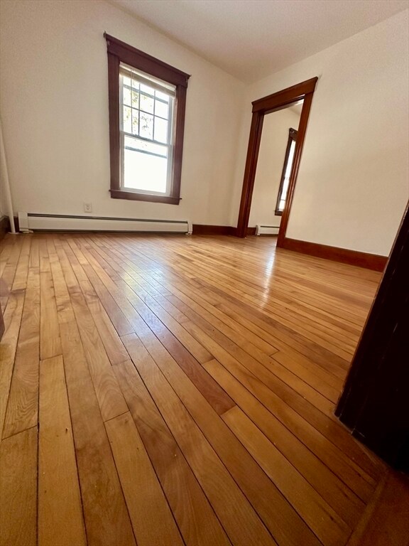 Building Photo - 58 Oxford St N