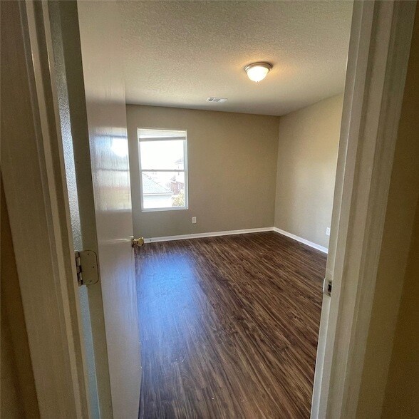 Building Photo - 17838 June Forest Dr