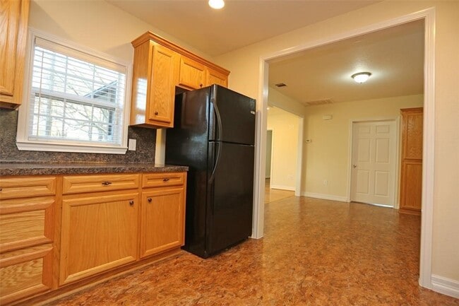 Building Photo - 12010 11th St