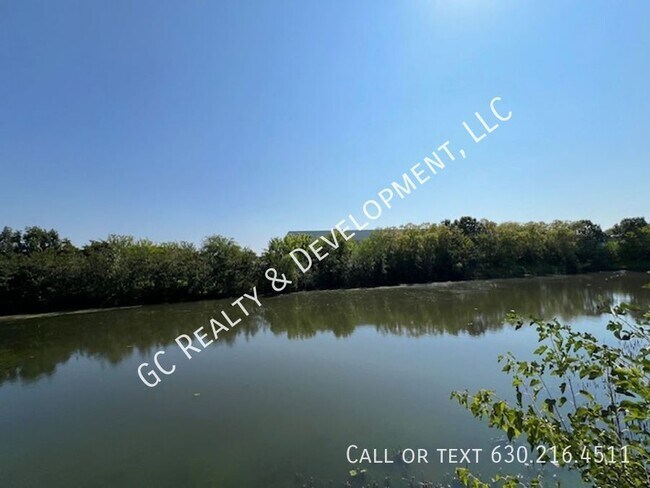 Building Photo - 1513 Bristol Ln