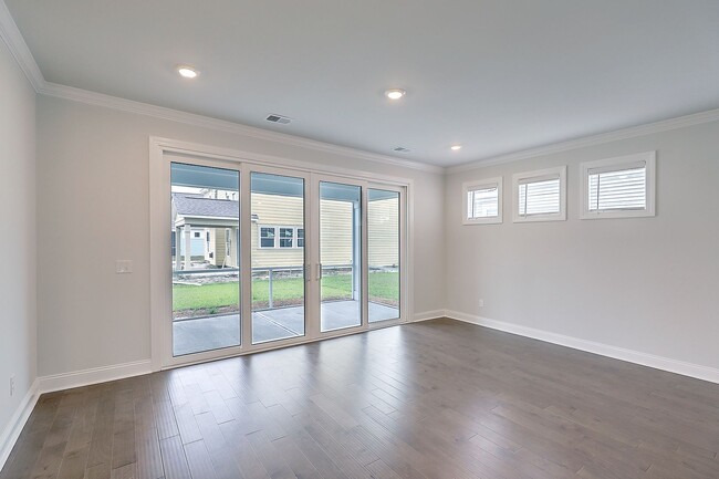Building Photo - Cane Bay home available!