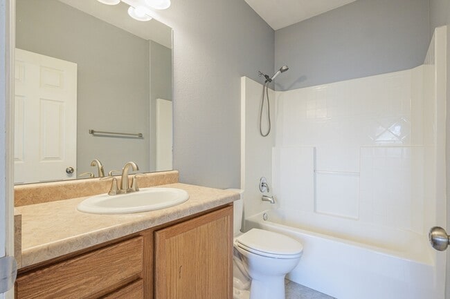Building Photo - 2485 Fountainhead Blvd