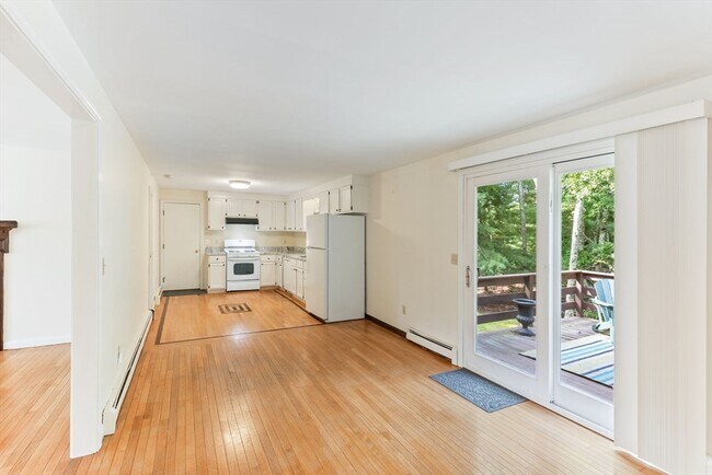 Building Photo - 49 Bramblebush Dr