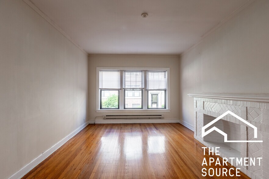 Building Photo - 1311 Oak Ave