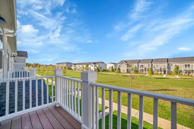 Building Photo - NEW CONSTRUCTION 3BED, 3BATH TOWNHOUSE IN ...