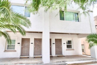 Building Photo - Furnished 2 Bedroom walking distance to Historic 4th Ave!