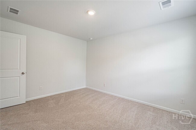 Building Photo - 1004 Bergamot Rd