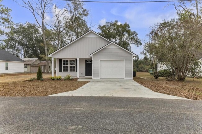 Primary Photo - 303 Wright St