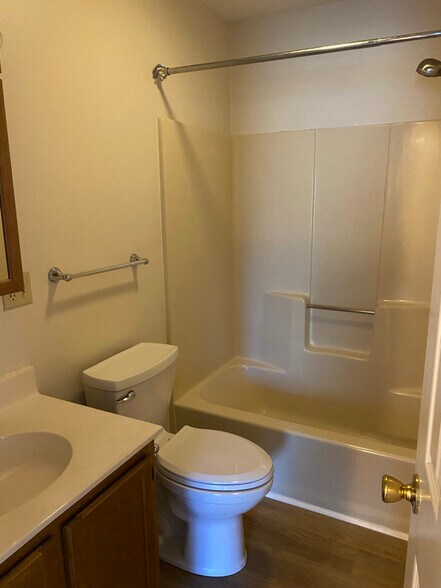 Building Photo - 506 Dover St