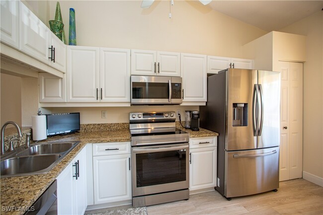Building Photo - 6496 Huntington Lakes Cir