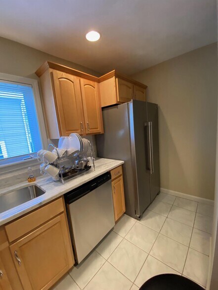 Building Photo - 53 Farragut Ave