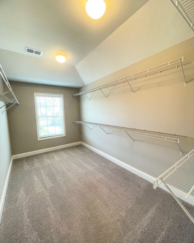 Building Photo - Gorgeous Newer Construction Home!