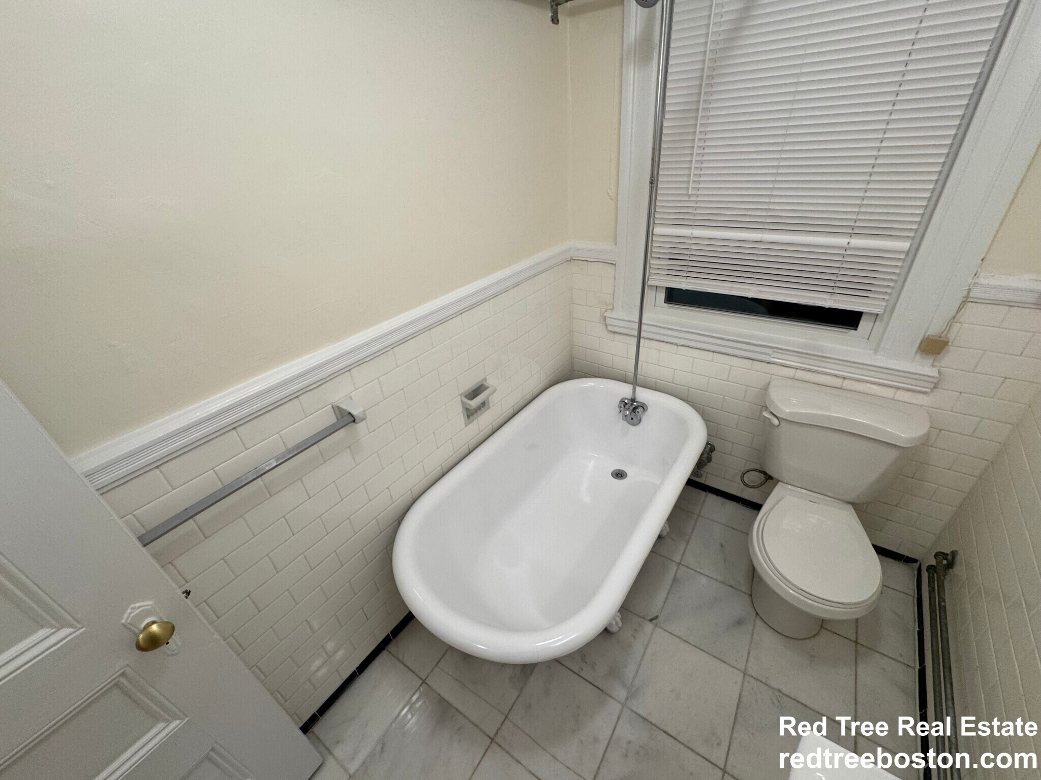 Building Photo - 885 Massachusetts Ave