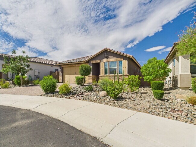 Building Photo - Resort Style Living in Estrella Mountain Ranch