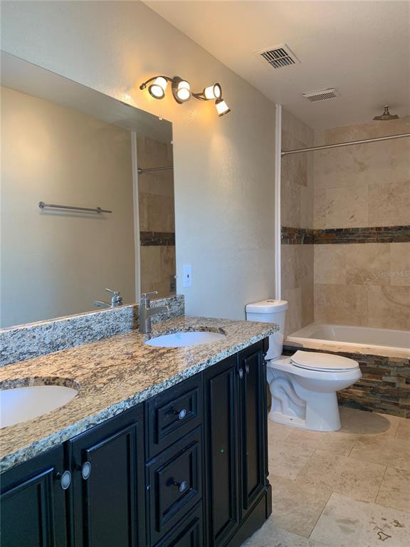 Building Photo - 2220 Heathwood Cir