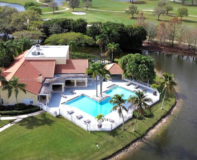 Building Photo - 12950 Vista Isles Dr