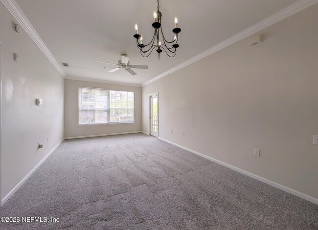 Building Photo - 7990 Baymeadows Cir E