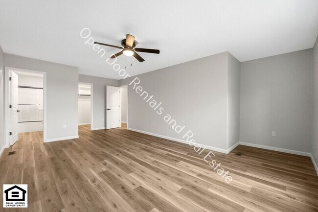 Building Photo - 6036 Blue Ladder Cv