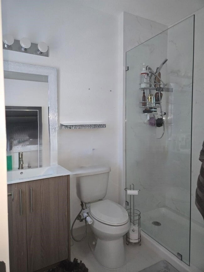 Building Photo - Northwest 12th Avenue, Miami, FL 33128 - 5 BR 4.5 BA single-family home