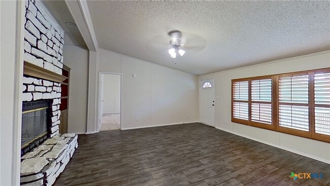 Building Photo - 100 Co Rd 194