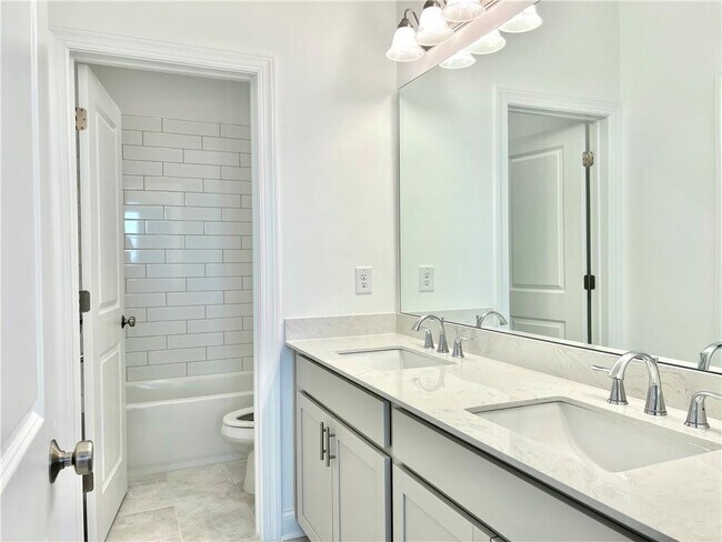 Building Photo - 1562 Wellborn Walk