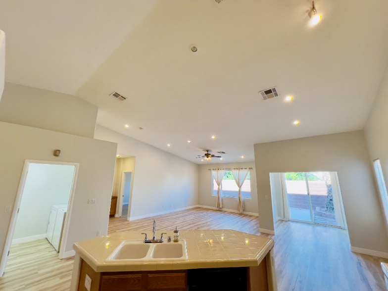 Building Photo - 6150 Powdermill St