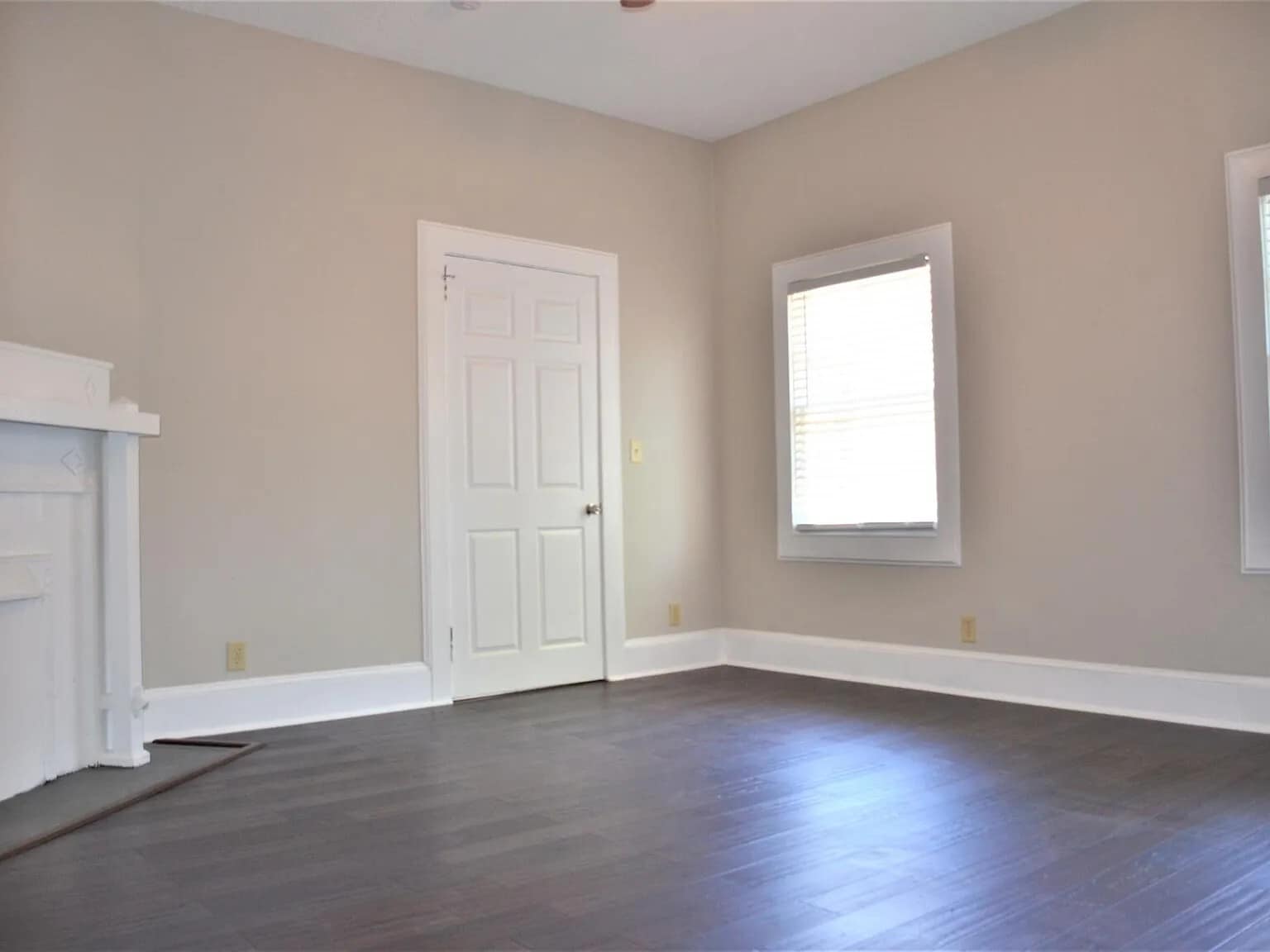 Building Photo - 240 Hydrick St