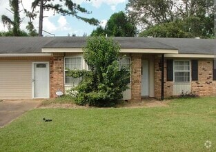 Building Photo - Skylark