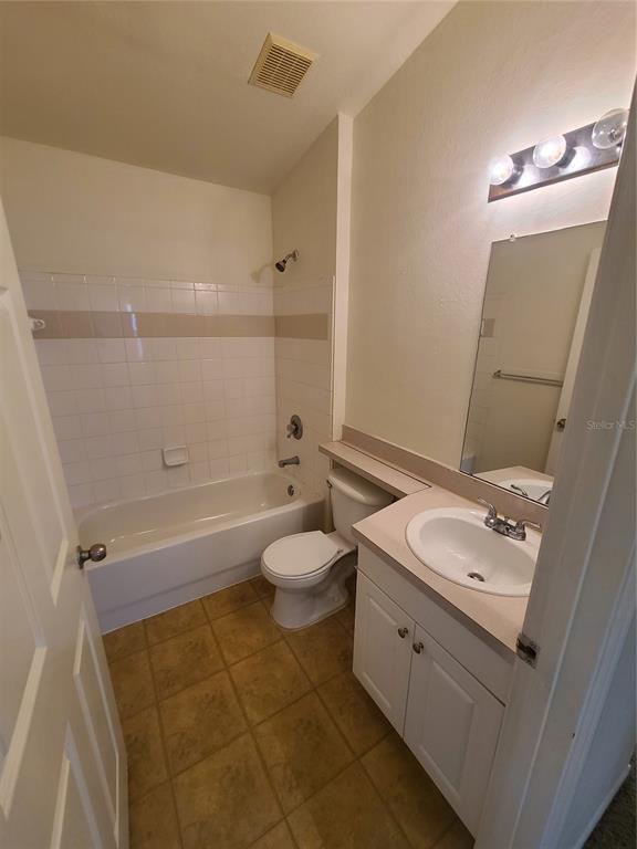 Building Photo - 5903 Willow Ridge Dr