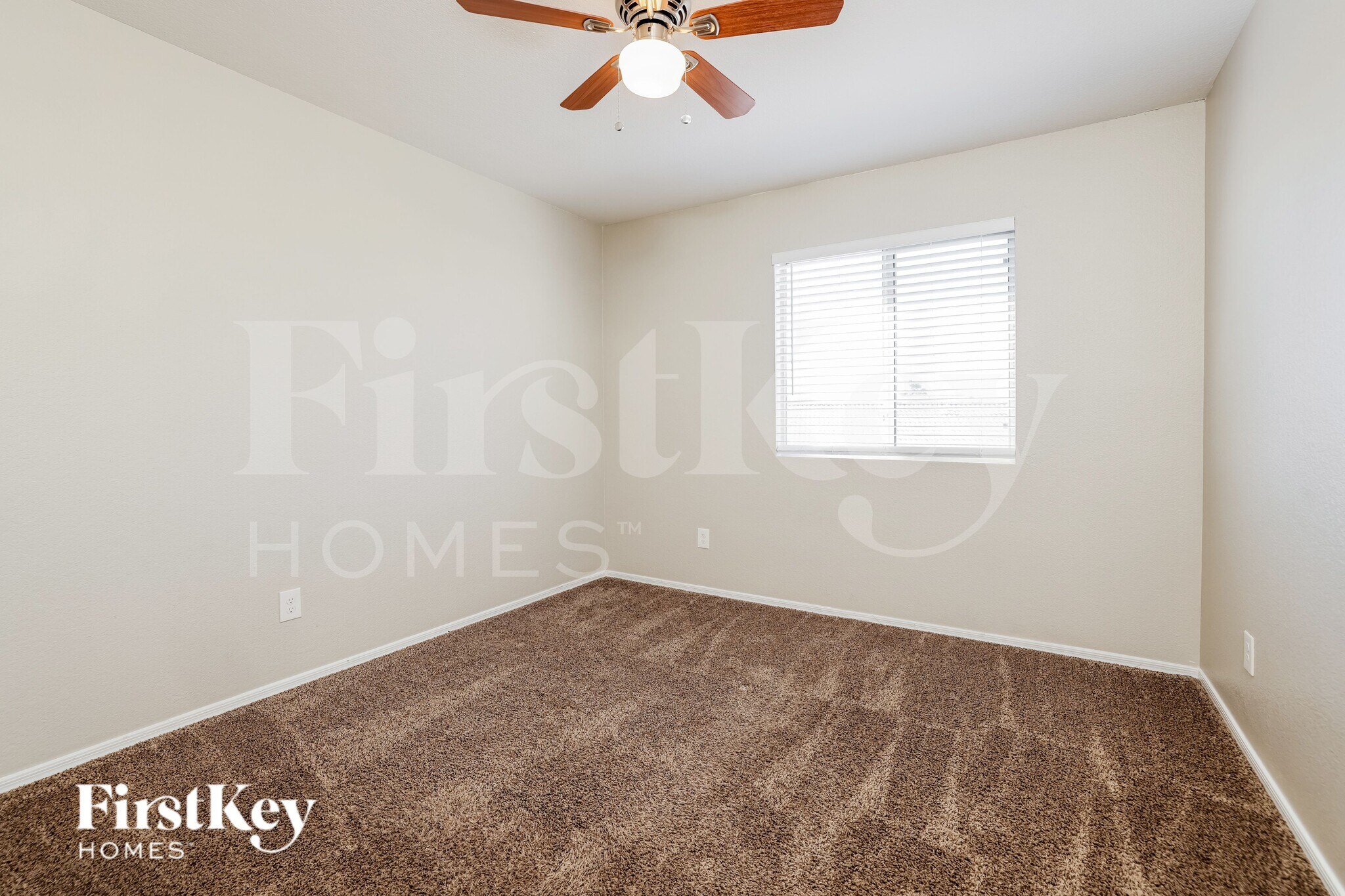 Building Photo - 8202 S Placita Del Parque