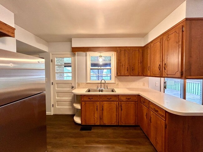 Building Photo - Four Bedroom Home in Grandville