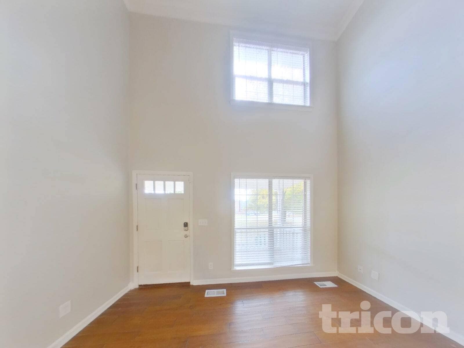 Building Photo - 2863 Iroquois Dr