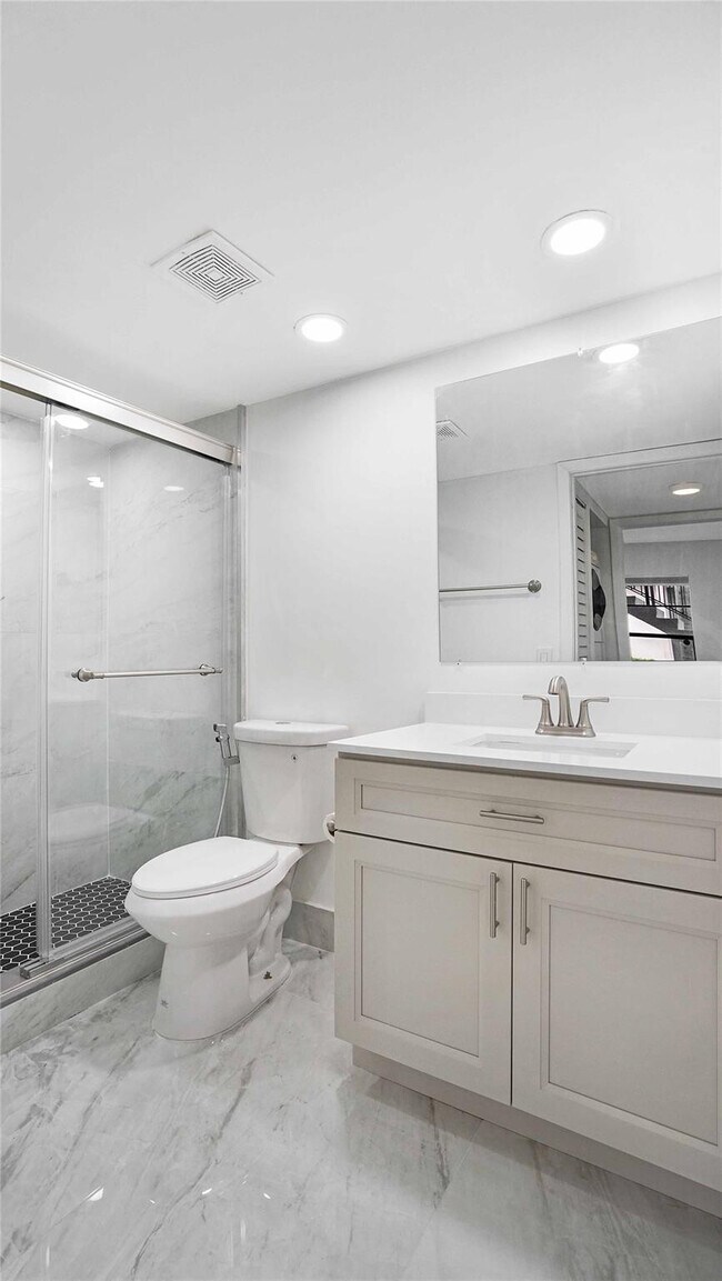 Building Photo - 9466 Boca Cove Cir