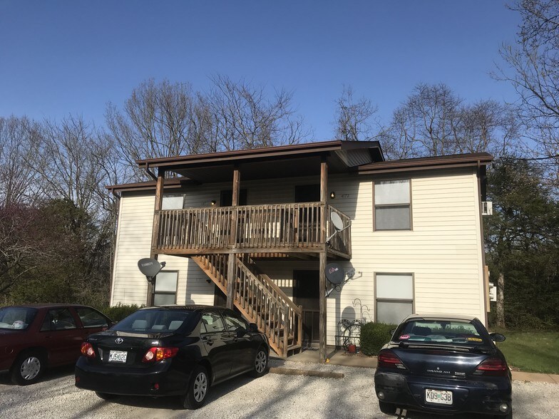 Upper Rt Unit - 4180 Jannie Dr