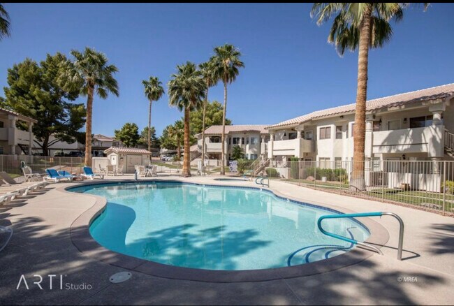 Building Photo - 459 Mesa Blvd