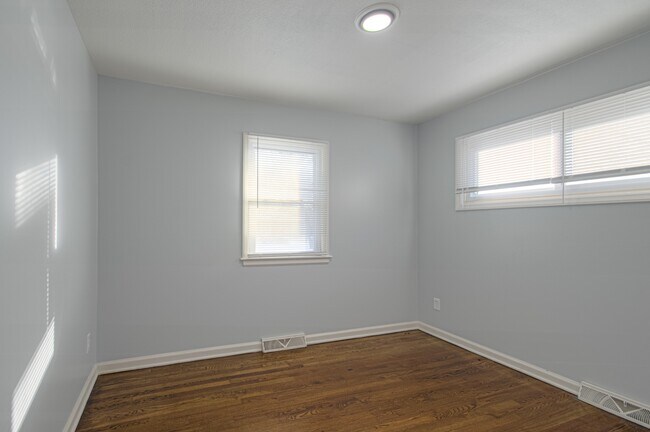 Building Photo - 13228 Ashland Ave