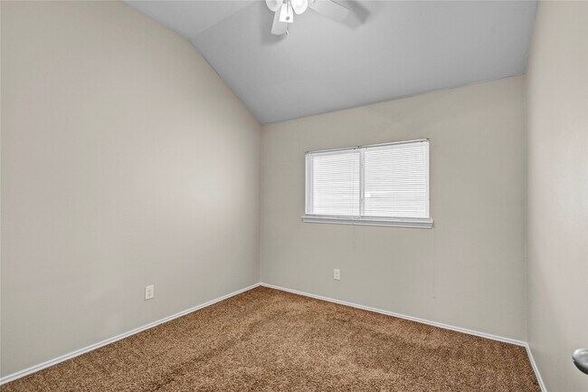 Building Photo - 4226 Richmeadow Dr