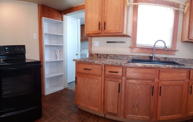 kitchen - 610 Walnut St