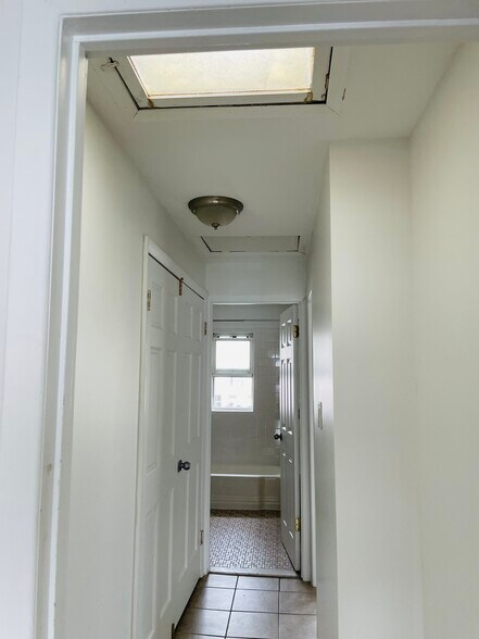 Building Photo - 2126 29th St