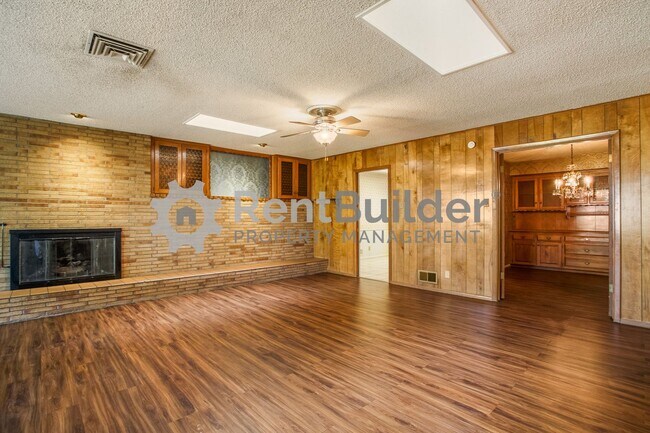 Building Photo - !!CALL US TODAY AT (505) 808-6467 TO SCHEDULE A VIEWING AND MAKE THIS YOUR NEW HOME!!