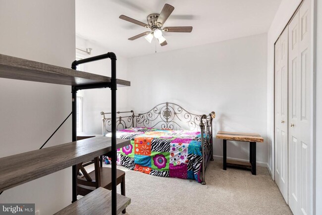 Building Photo - 10595 Blue Bell Way