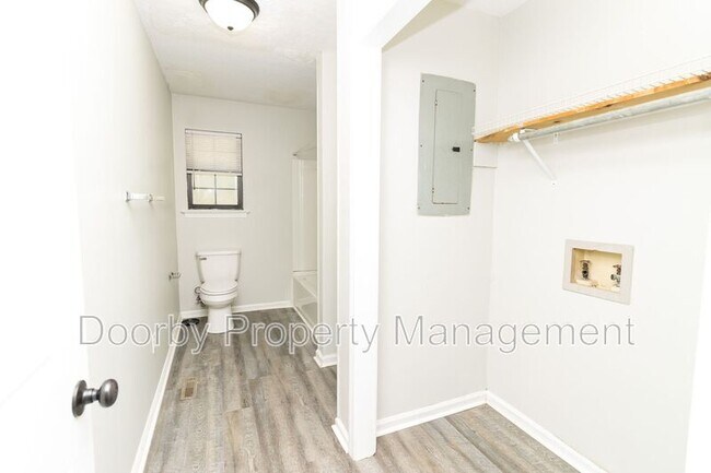 Building Photo - 1418 Baggett Rd