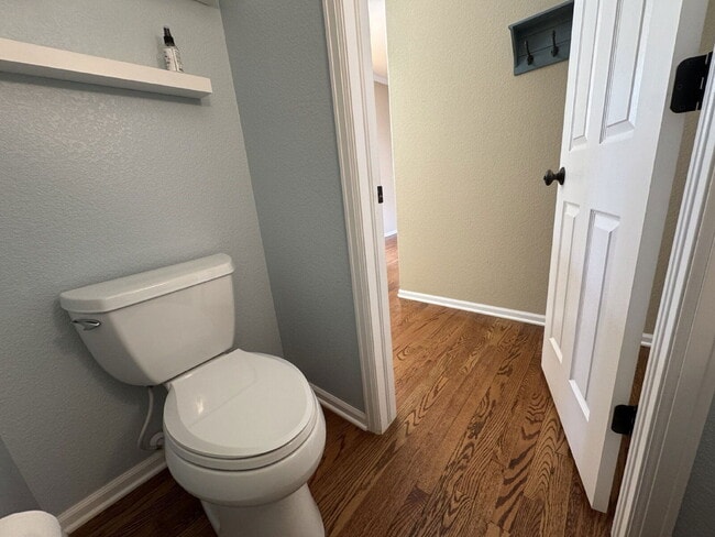 Building Photo - 631 Hanging Rock Pl