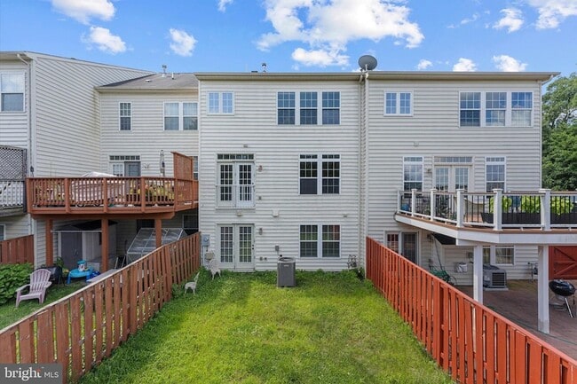 Building Photo - 25263 Beach Pl