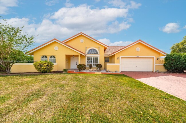 Primary Photo - 1400 SW 54th Ave