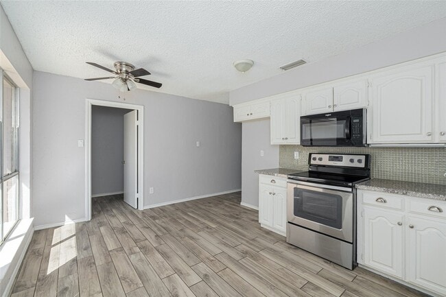 Building Photo - 5309 Heather Glen Dr