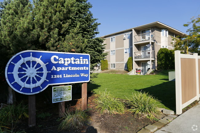 Building Photo - Captain Apartments