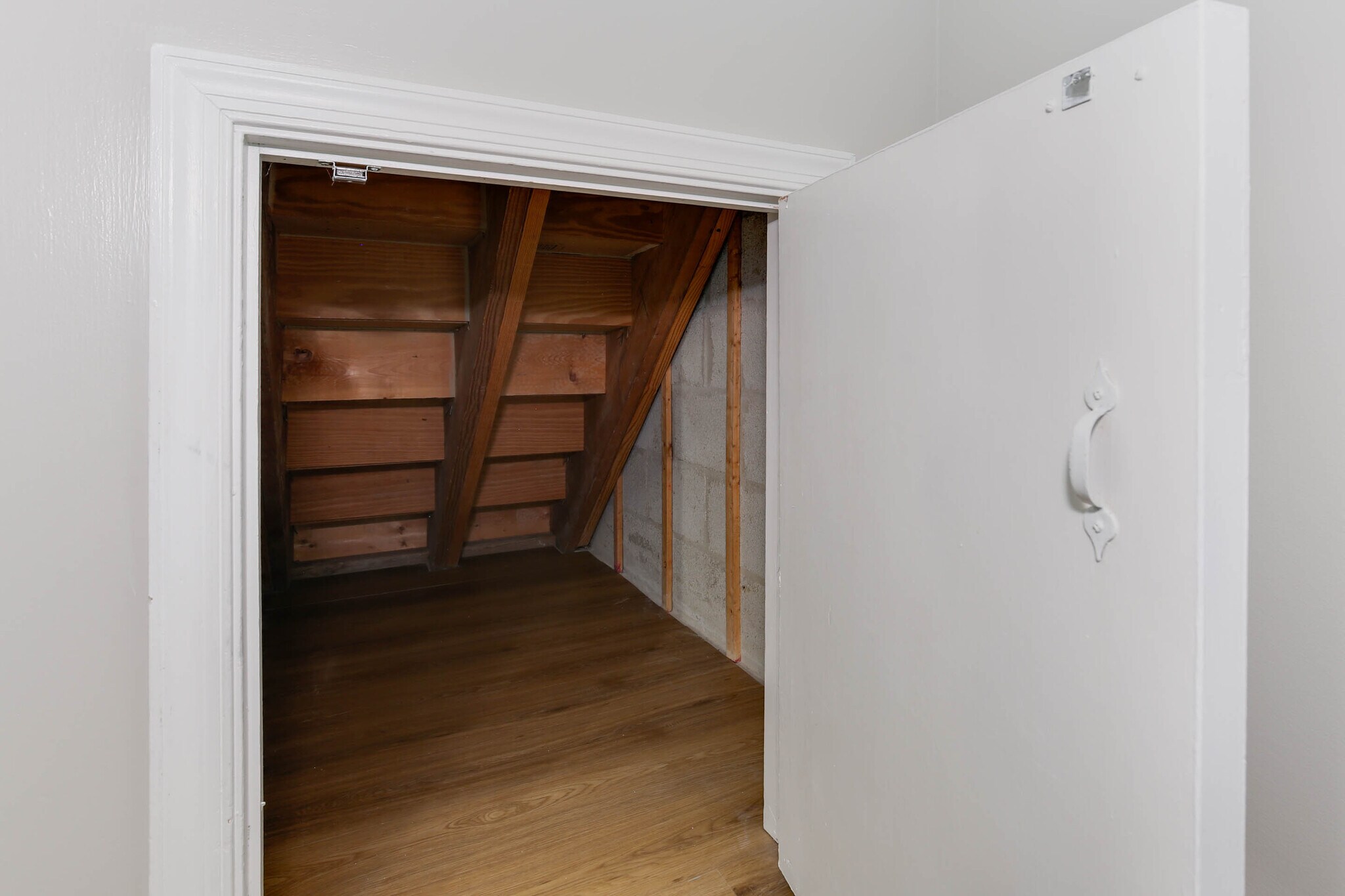 Building Photo - 425 Rennie Ct