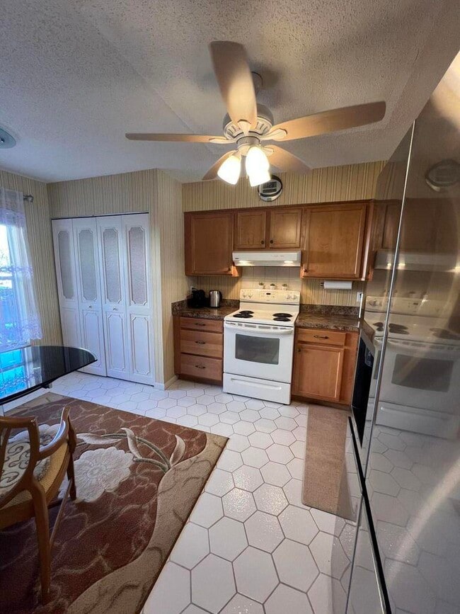 Building Photo - 14575 Bonaire Blvd